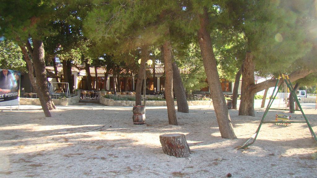 Apartments Rose Kastela Luaran gambar