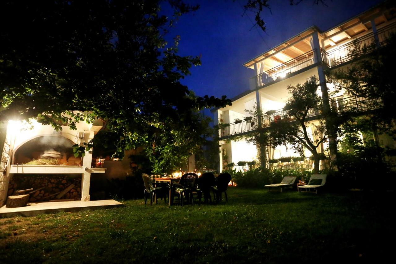 Apartments Rose Kastela Luaran gambar